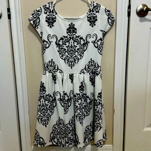 Teen Dress in black and white. Worn twice